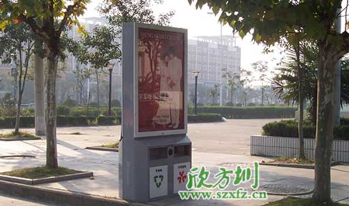   廣告垃圾箱驚艷亮相廣東汕頭街道。