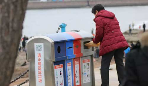 如何分類生活垃圾？四色垃圾桶，收納種類各不同